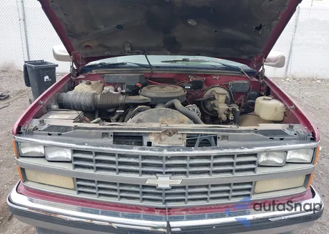 1988 Chevrolet Gmt-400 K1500 z USA, uszkodzony, nr VIN 2GCEK19K6J1225636